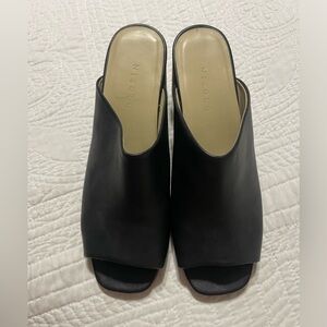 Nisolo Women’s Black Leather Upper & Sole Open Toe Mule Heel Shoes Size 9